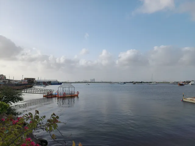 Marina Club